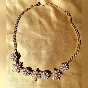 Costume Jewelry Pink Flower necklace
